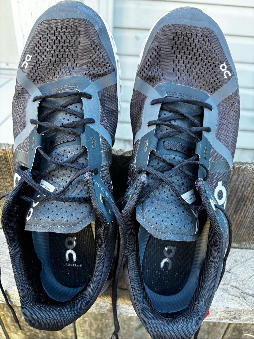 On Running Men’s Navy and Black Athletic Running Shoes
